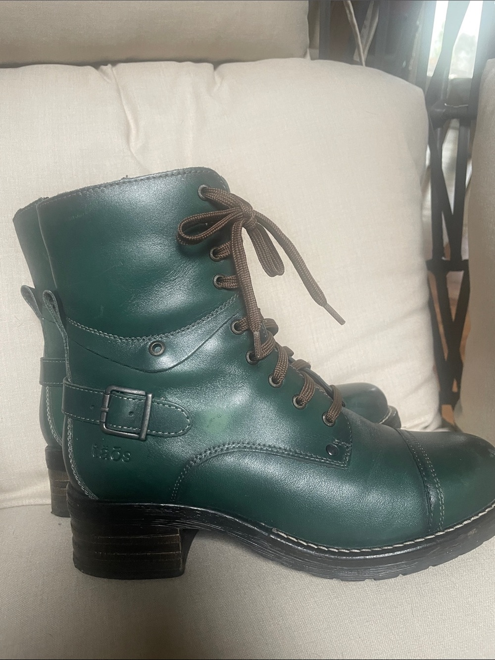 Taos Footwear Dark Green Lace-Up Combat Boots